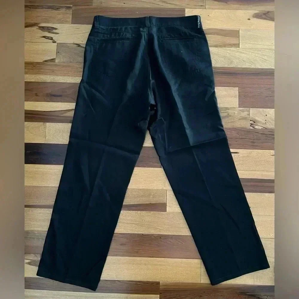 Tommy Bahama | men’s cotton pants. Size: 34